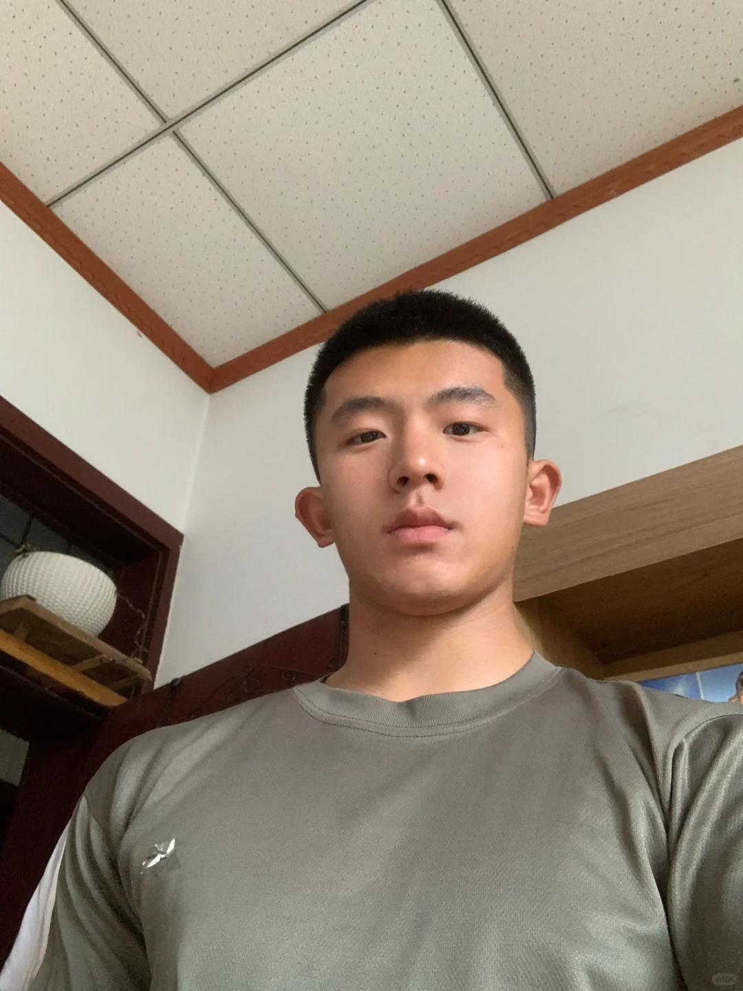 山体 18岁
