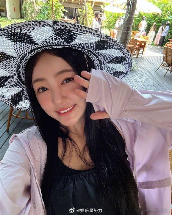 丫头澳洲购房丫头网购澳洲豪宅 据台媒报道，丫头詹子晴近日自曝已在澳洲墨尔本悄咪咪