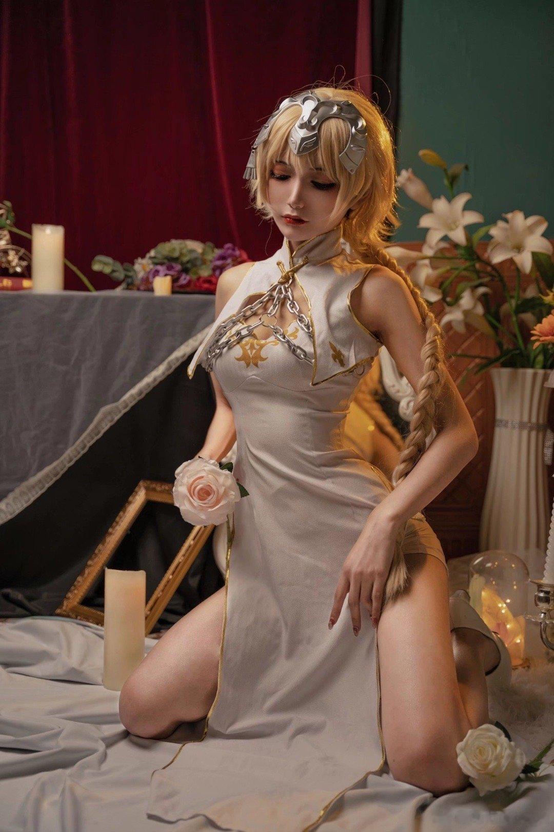 翻出来很适合做壁纸的fgo#突破次元壁##贞德[超话]##fgo黑贞德##cos