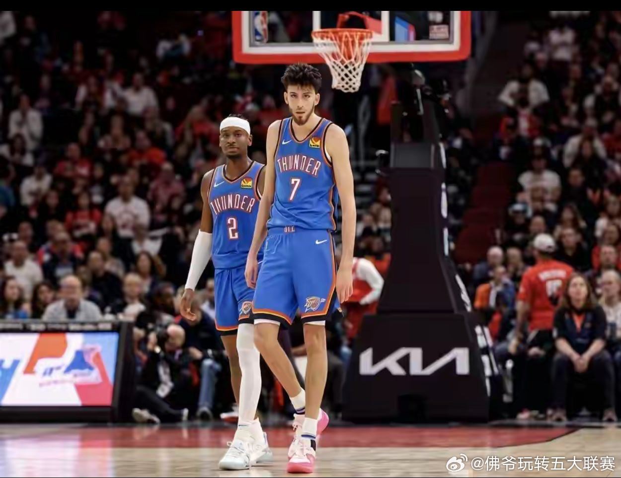 谁能想到，缺了塔图姆、怀特、武切维奇三大核心的凯尔特人，愣是和豪取6连胜、稳坐联