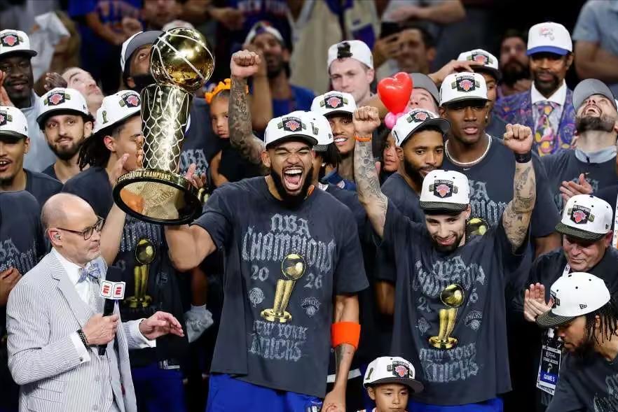 尼克斯夺冠奖金细节曝光！索汉收入几乎翻倍

NBA季后赛奖金分配方案近日正式揭晓