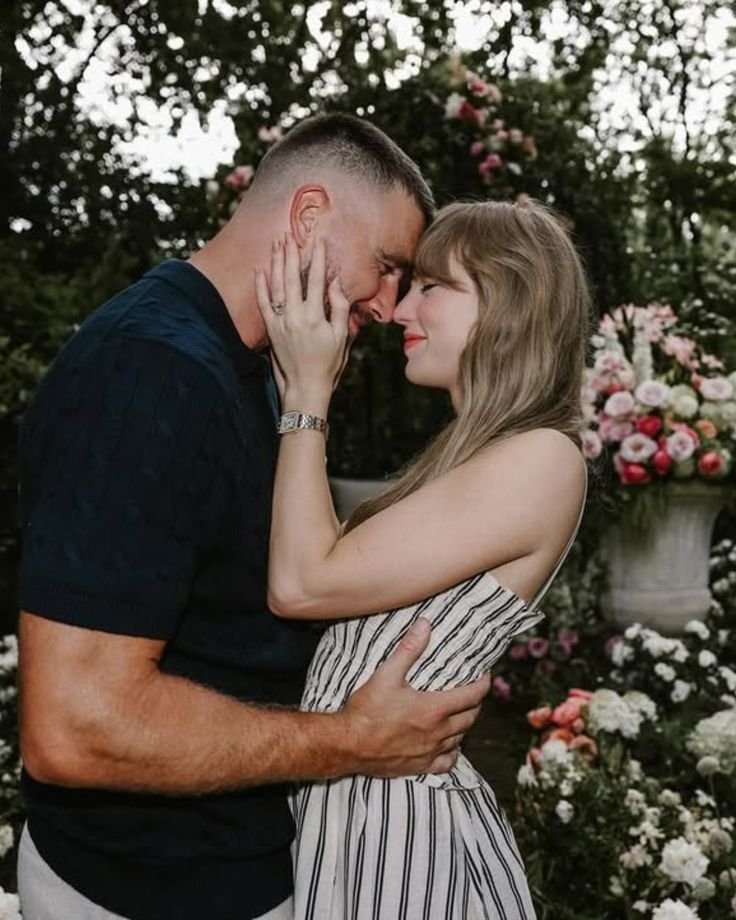 霉霉官宣完婚这是一个love storyTaylorSwift