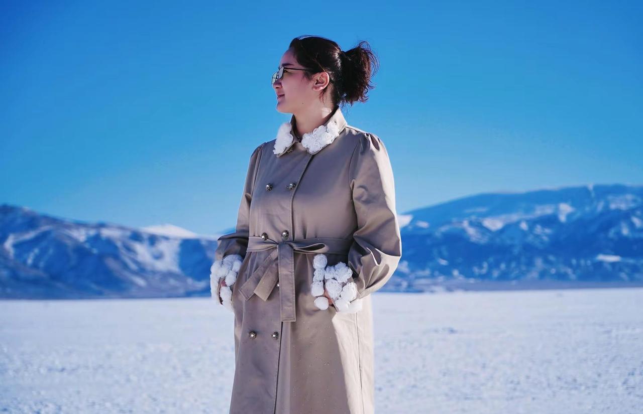 见过热闹 也见过风雨 现在只想要安安静静 平平稳稳~