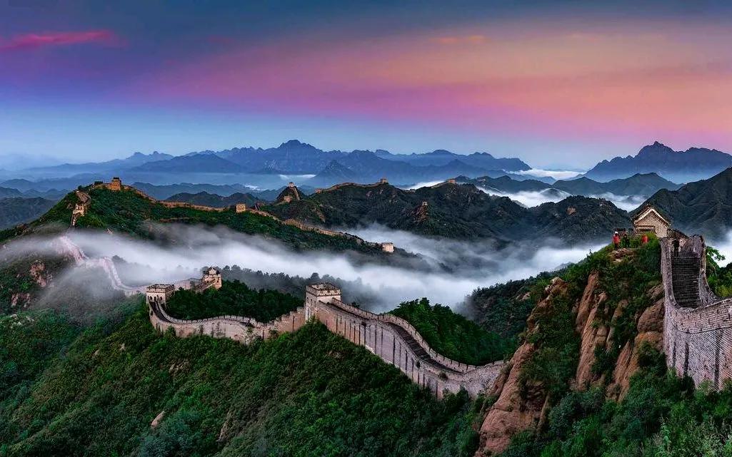 饱醮一笔方砚墨
挥洒豪情写风流
壮志豪情飞笔下
———————