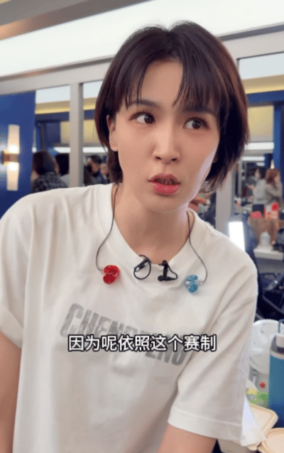 曾沛慈回应小考成绩“真蛋黄”组合小考表现出色，曾沛慈回应称第三名还不错，与淡淡、