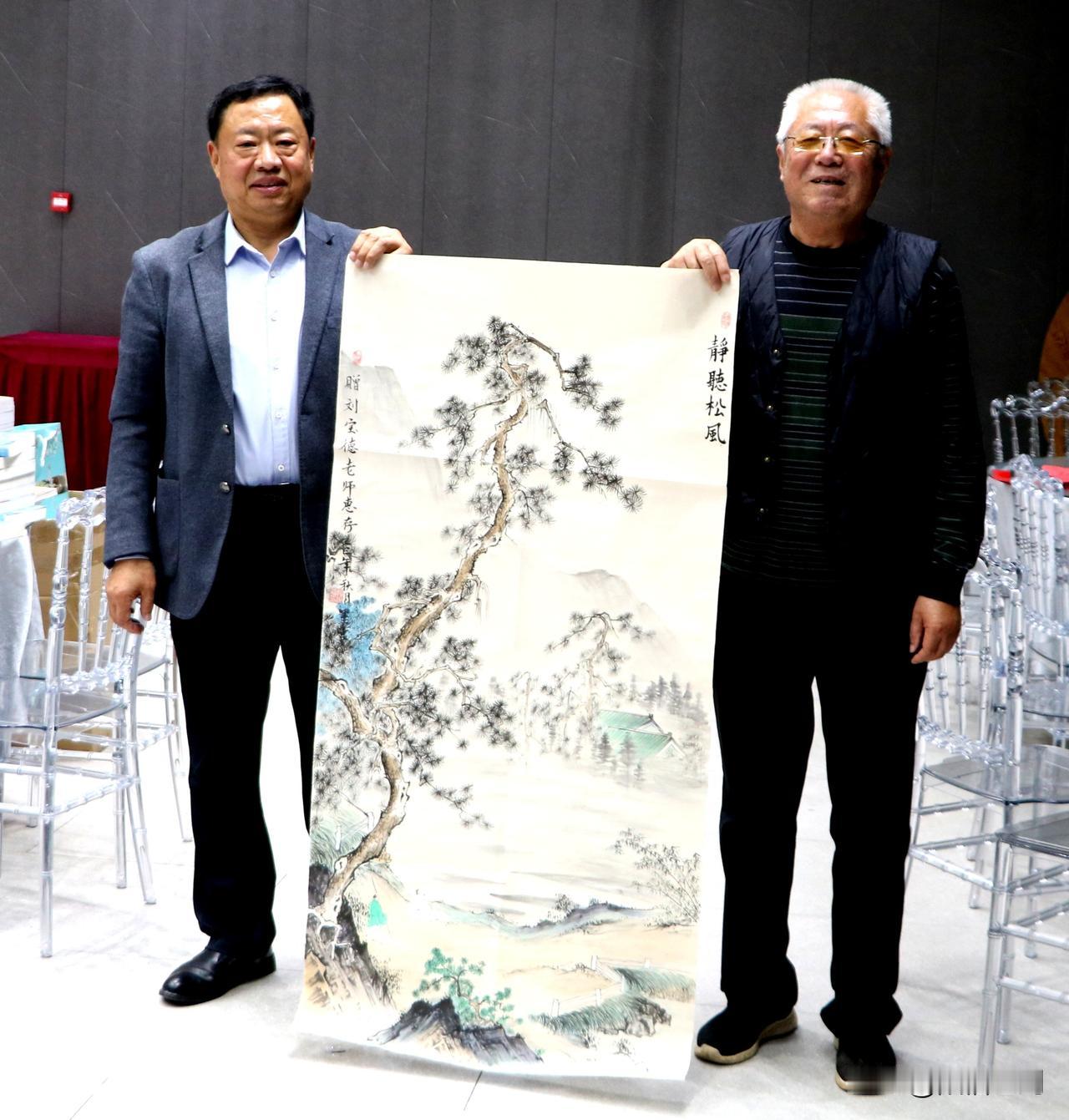 阳信县诗词学会成功举办新老诗友见面会
新老交替圆满落定，共谱风雅新篇

翟成新刘