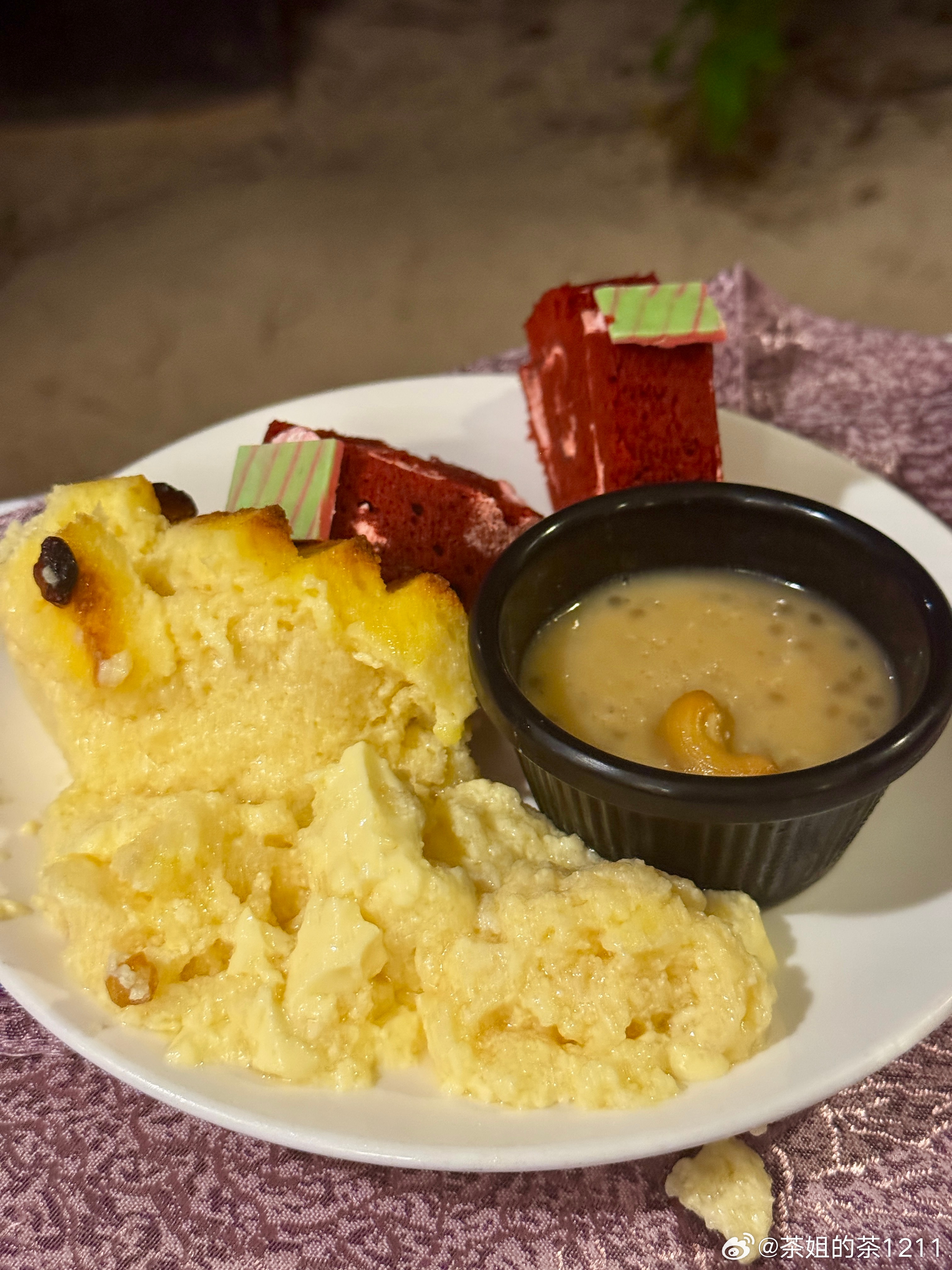 干晚饭了这样的餐你们能吃几天？我今晚吃草和水果好了。。。清清肠胃小孩哥游了两趟比