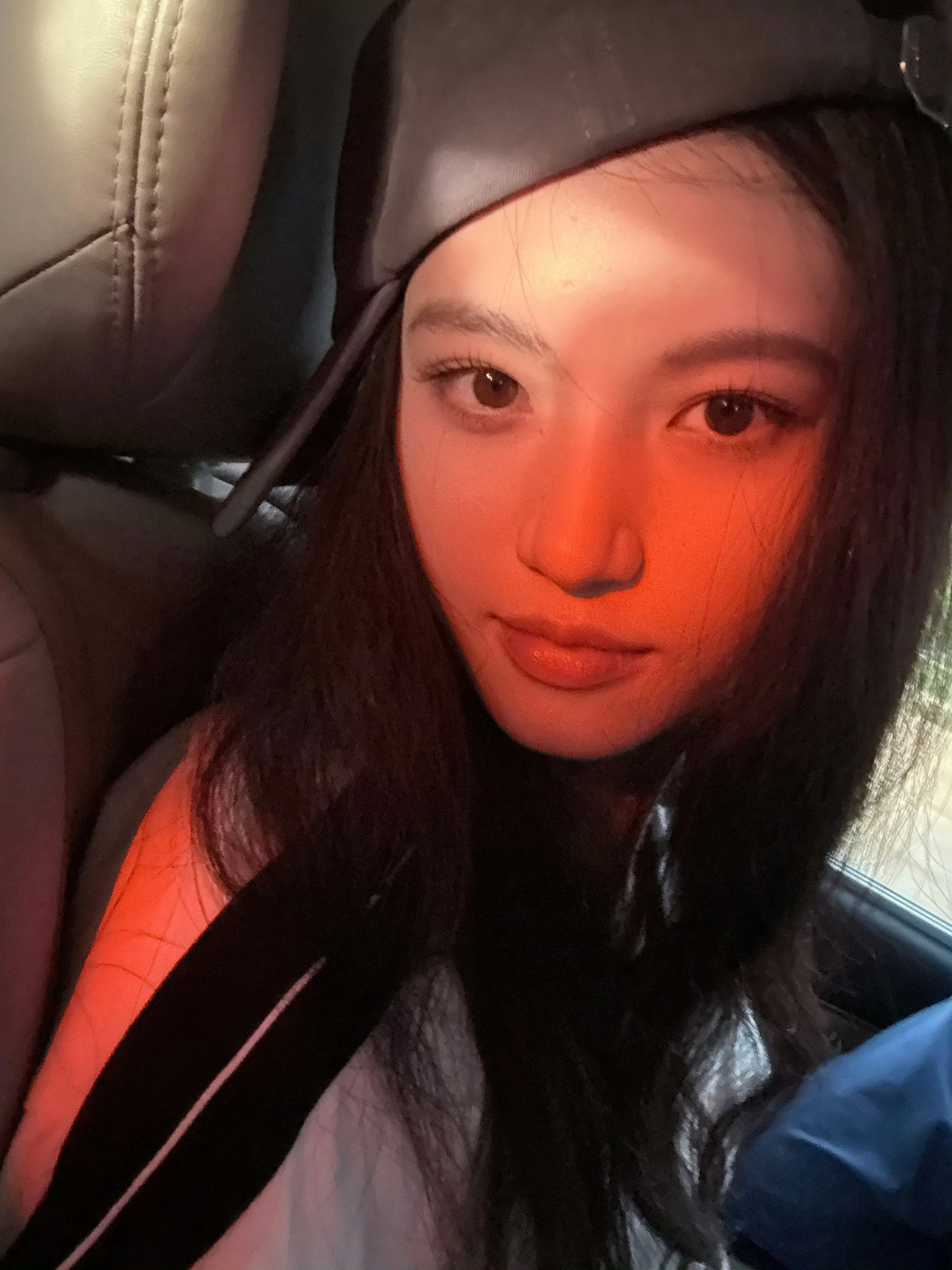 沈羽洁  syj沈羽洁巴云野 syj沈羽洁许你星河千里 “聆听枫叶的旋律，盛放在