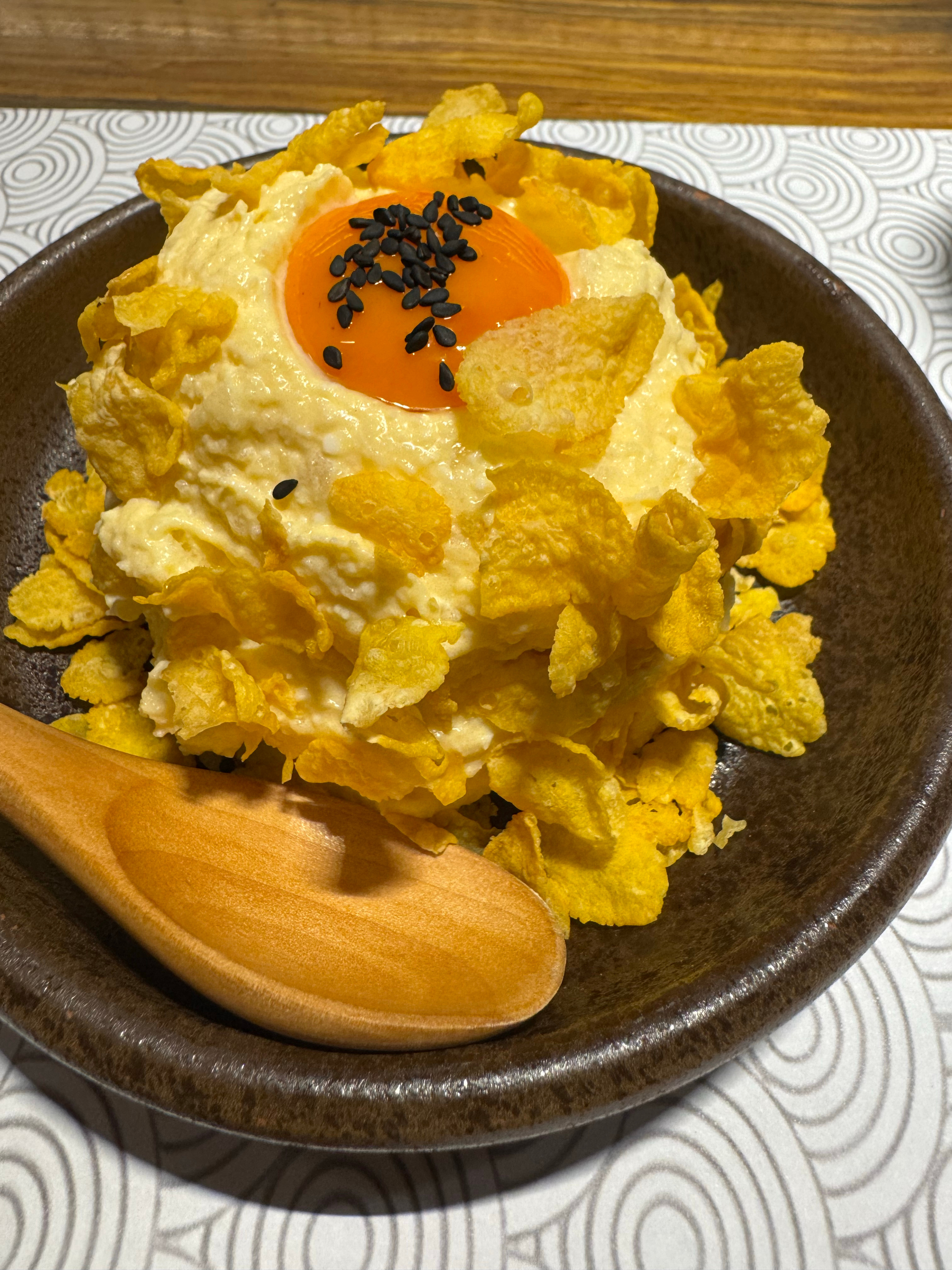 蛤蜊太咸土豆泥腻到呕饮料甜到齁每样一口结束说是日本和食，其实是垃圾食品感觉晚餐待