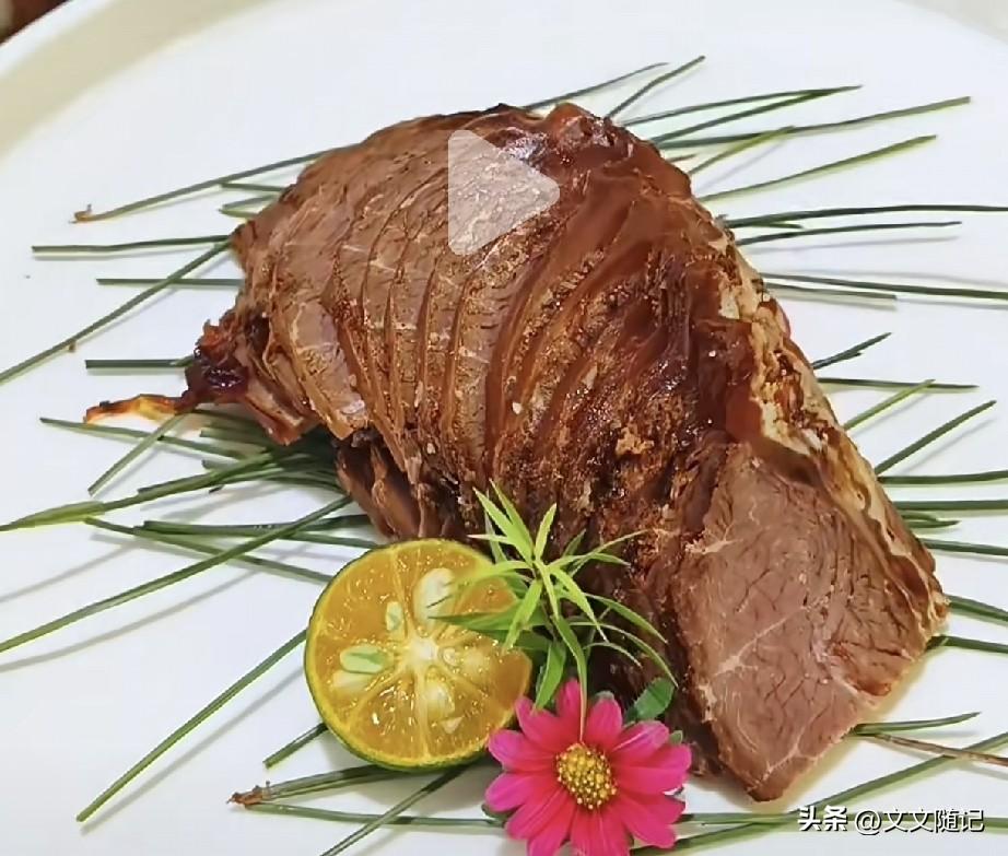 接连好几天
天天准时凌晨三点半左右醒
问豆包说正常
更年期都这样
最近牙疼牙龈发