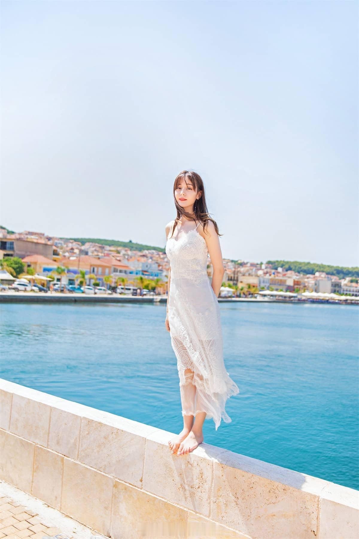 迪丽热巴私服图集 ​​​