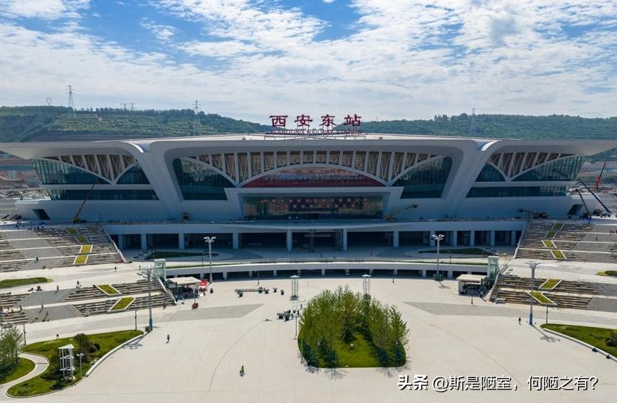 西安南下广州少绕路300多公里？真的吗？
千真万确！7 月 1 日全国铁路大调图