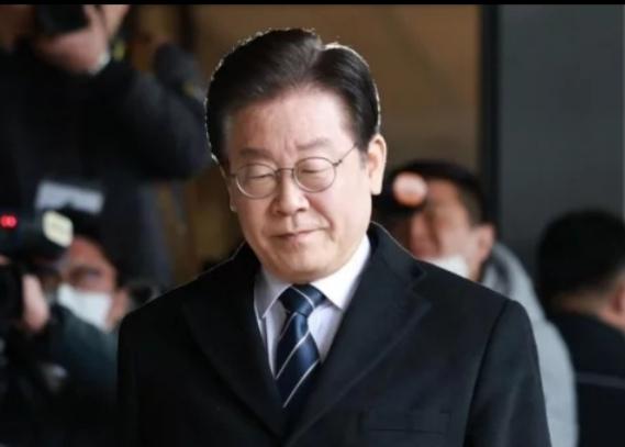 韩国没有做到“打得一拳开，免得百拳来”的后果
        从韩国的现状越来越