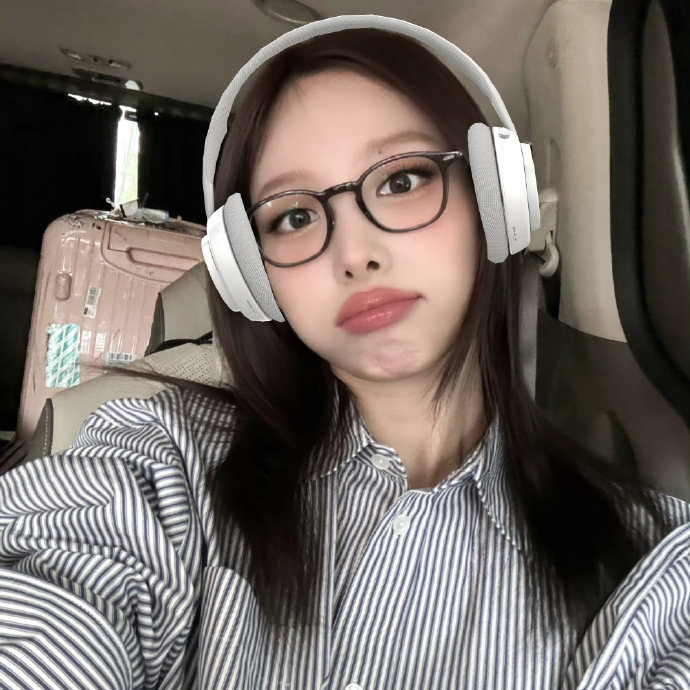 林娜琏ᯠ ⦁֊⦁ ᯄ ੭ 