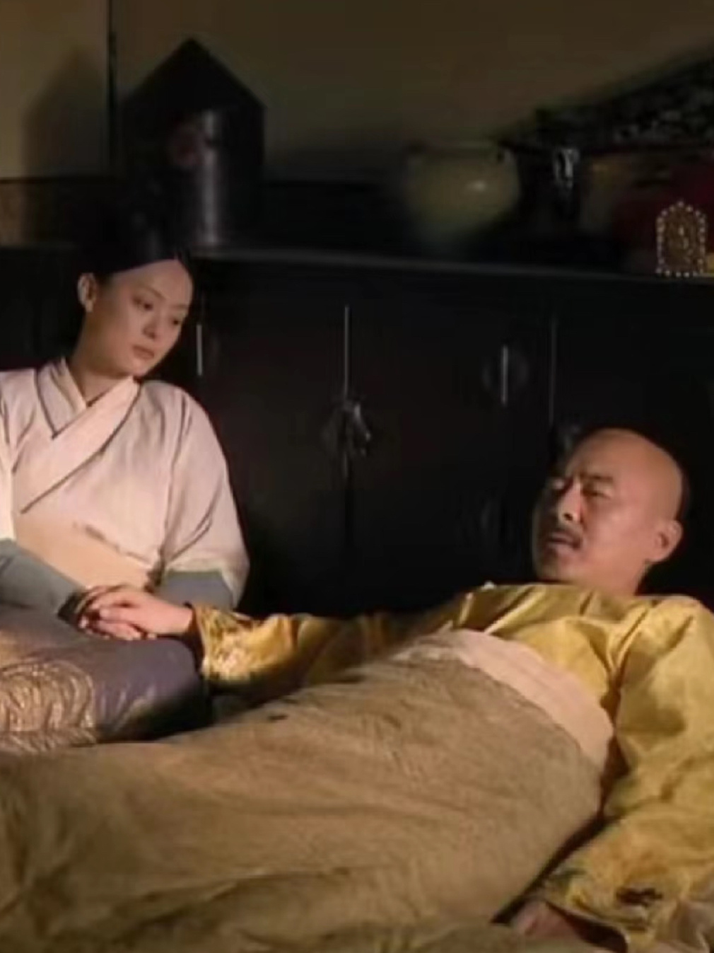 这里甄嬛不怕孩子没了嘛 ​​​