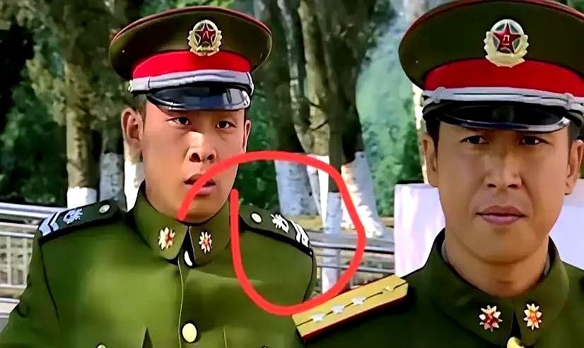 刷了N遍《士兵突击》，才发现钢七连没排长是故意的！

一开始好多人吐槽这剧穿帮，