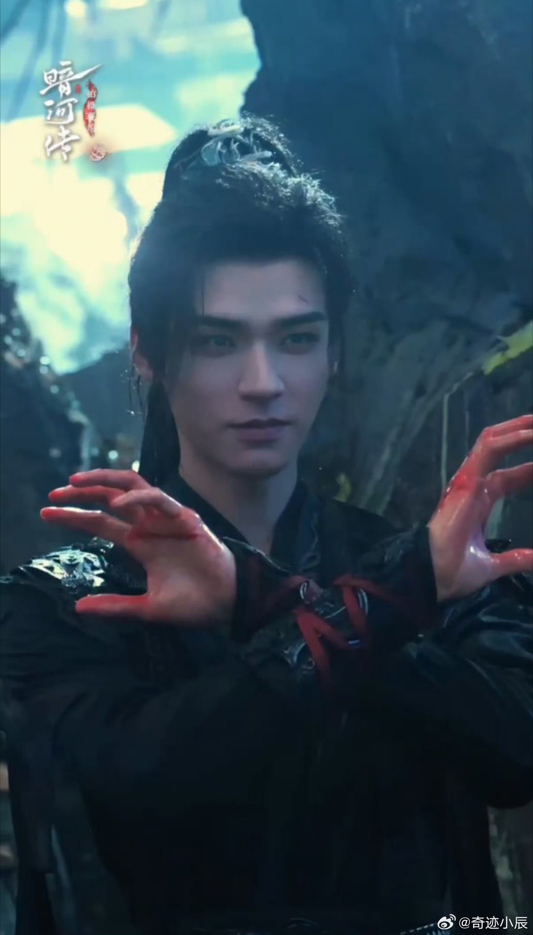 暗河传这条河是血流成河 伞下血雨腥风，手中赤诚不灭。苏暮雨踏血而行，只为在黑暗里