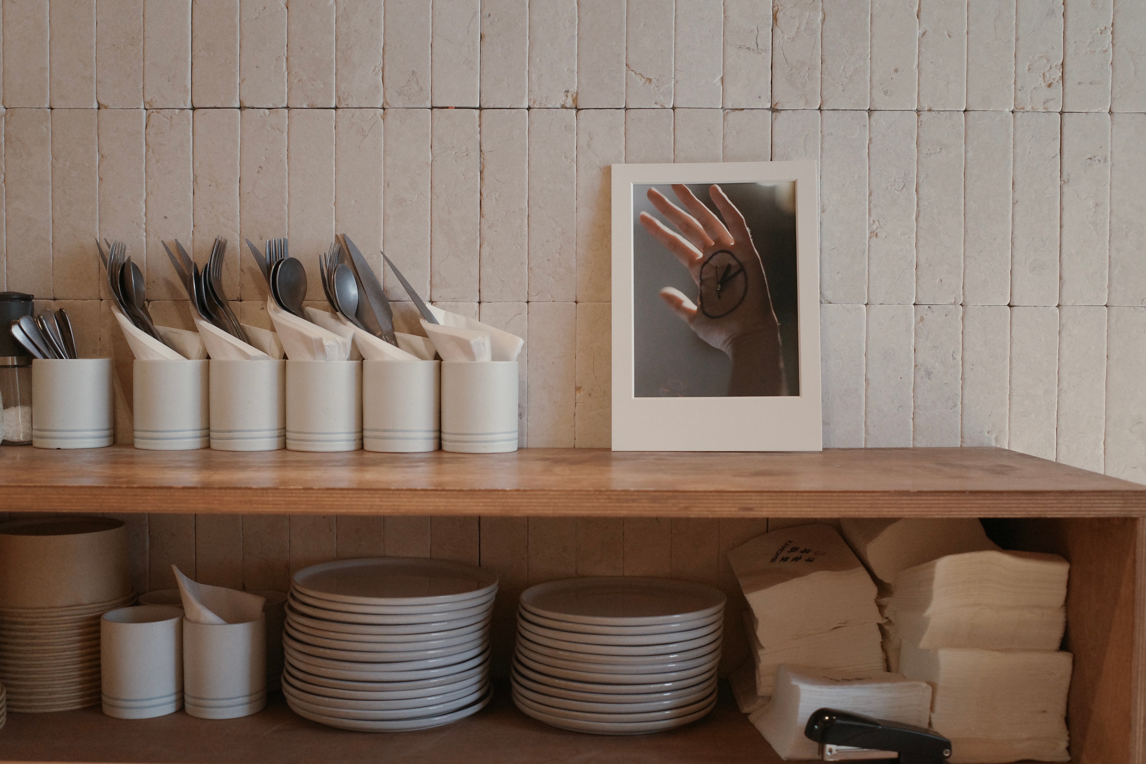 「环行地」x 白场 White Field 做的新年影像这是《心安之地在何处》系