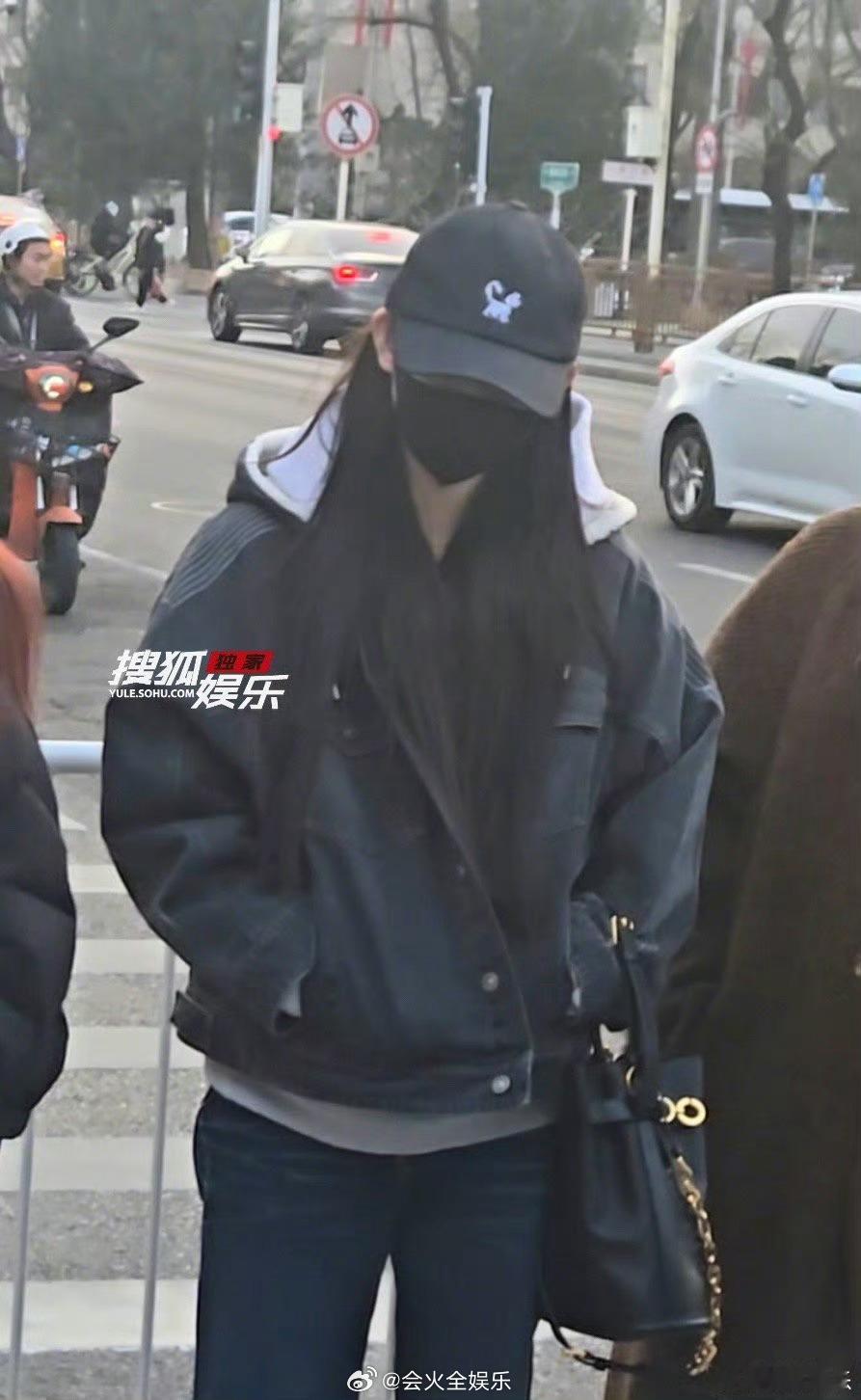 是不是之后也可以在春晚舞台看到王姐啊🤔王玉雯现身央视了王玉雯现身央视