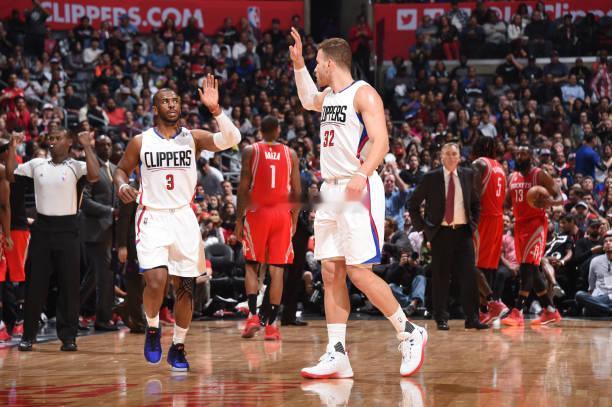 2018年1月，快船把刚刚与球队续签5年长约的布雷克-格里芬（Blake Gri