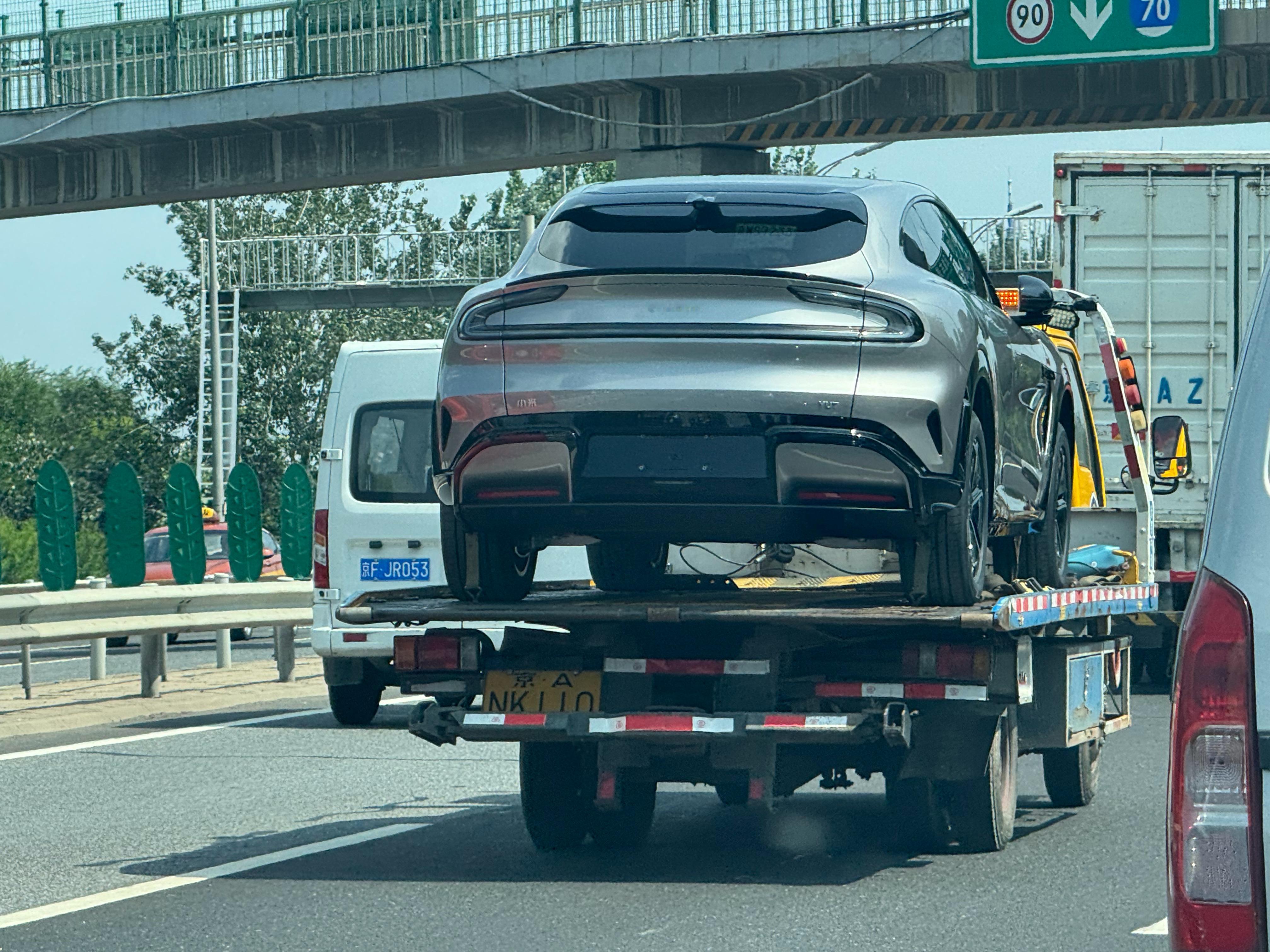 买YU7千万别选这个规格轮胎也太窄了吧 视觉效果确实差点意思新能源汽车三公李我与