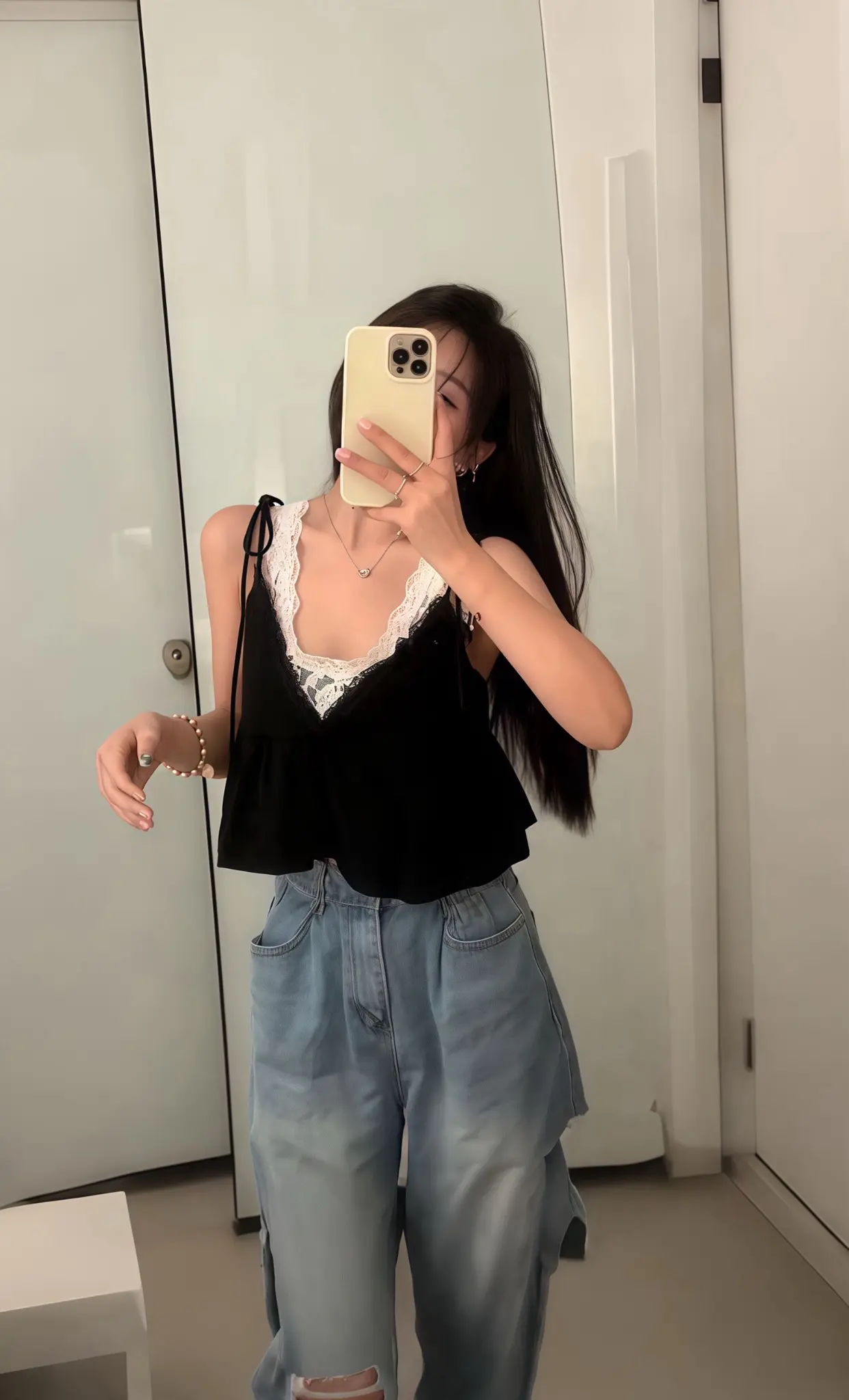 韩系纯欲风上衣，减龄又高级，爱了爱了。普通人夏日出游穿搭思路