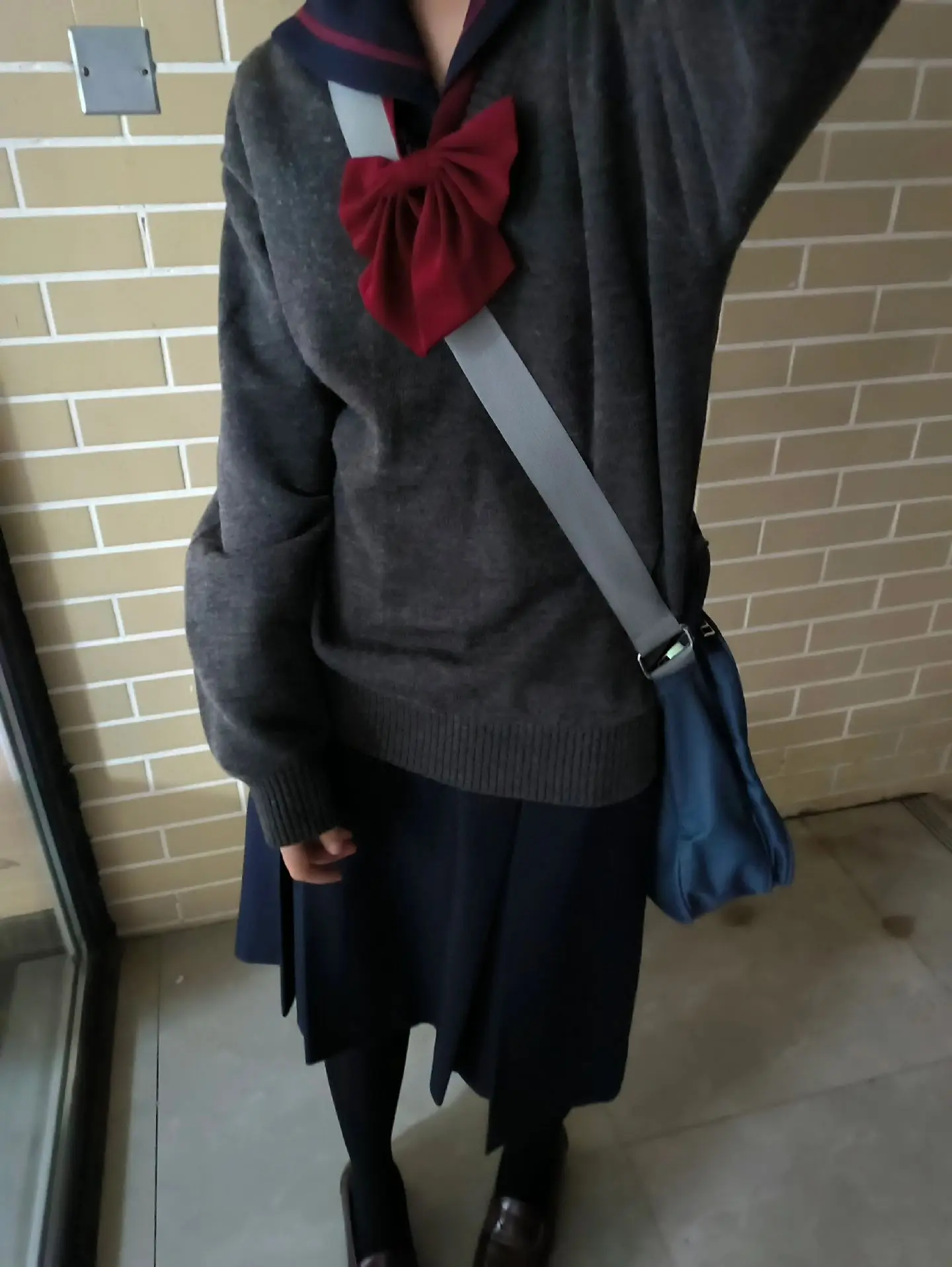 傻瓜 别对jk抱有美妙的滤镜和幻想 她们只是一群爱穿jk制服的萌萌屌丝