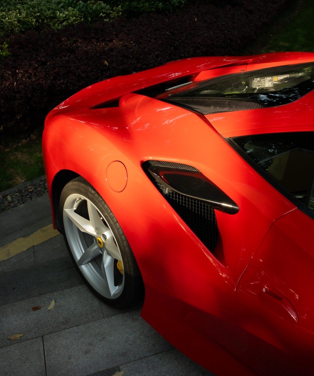 a ferrari day 给360调了一个复古滤镜有种经济上行的美