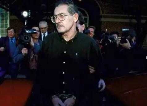 1986年2月，大批克格勃突然出动，逮捕20名潜伏莫斯科的美国间谍，并将其中10