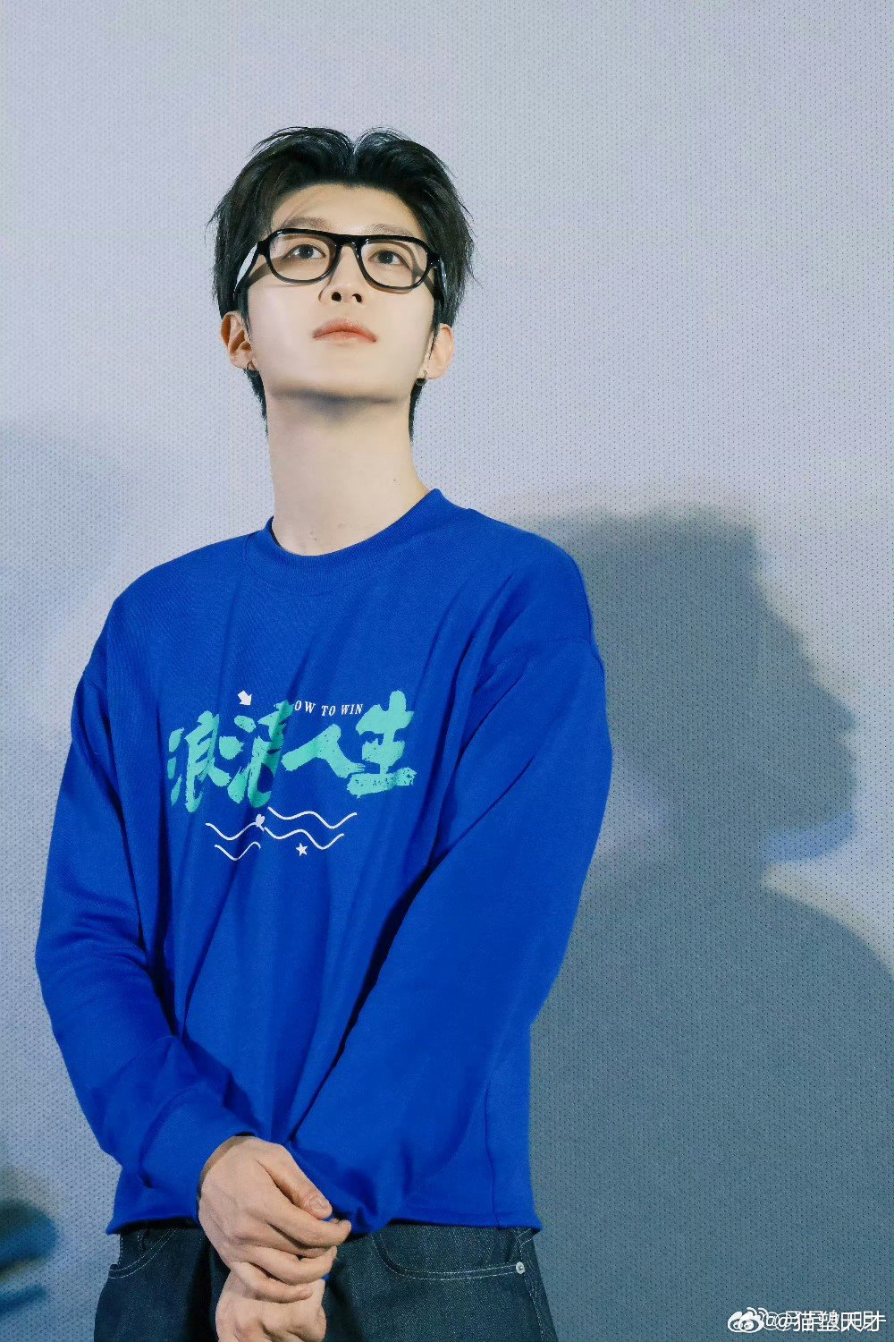 出门有范丞丞这样的搭子就爽了 细心又会照顾人，找路、排队全包，聊天超有趣，出门不