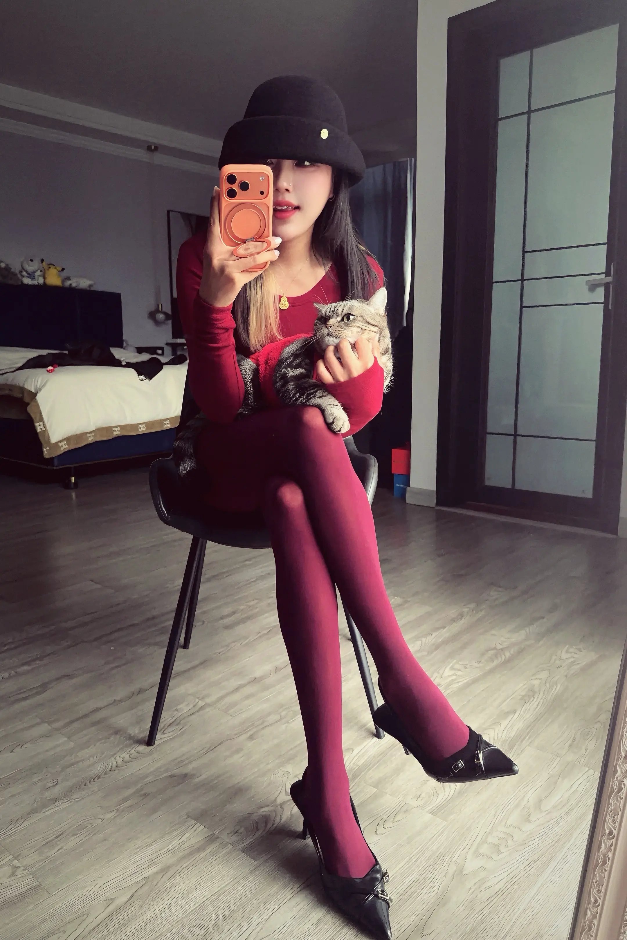 到了48岁的本命年。还是谢谢你来过我身边，也祝你未来的路顺一点。