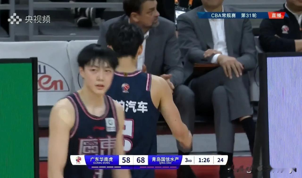 丢人现眼！广东队99：109输给青岛队，一战让我们彻底认清这3名球员的能力。

