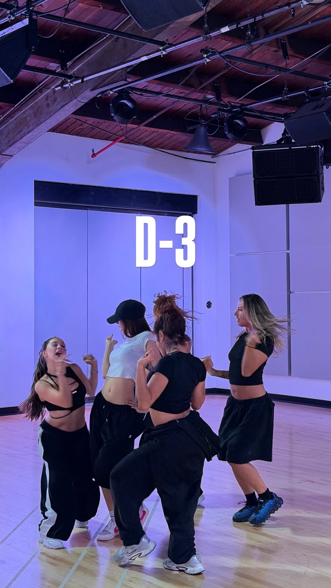 LISA 🤍 LISA KPOP女永一 260610 LLOUD ins st