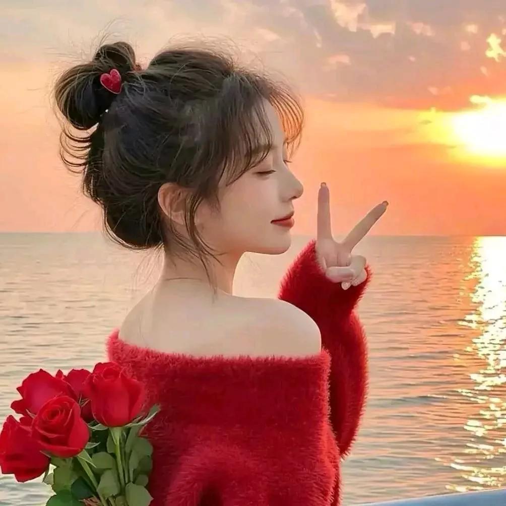 美丽的你，永远在绽放。永远美丽而自信 你拍的照片好美 永远绽放的花 倾倒众生的美