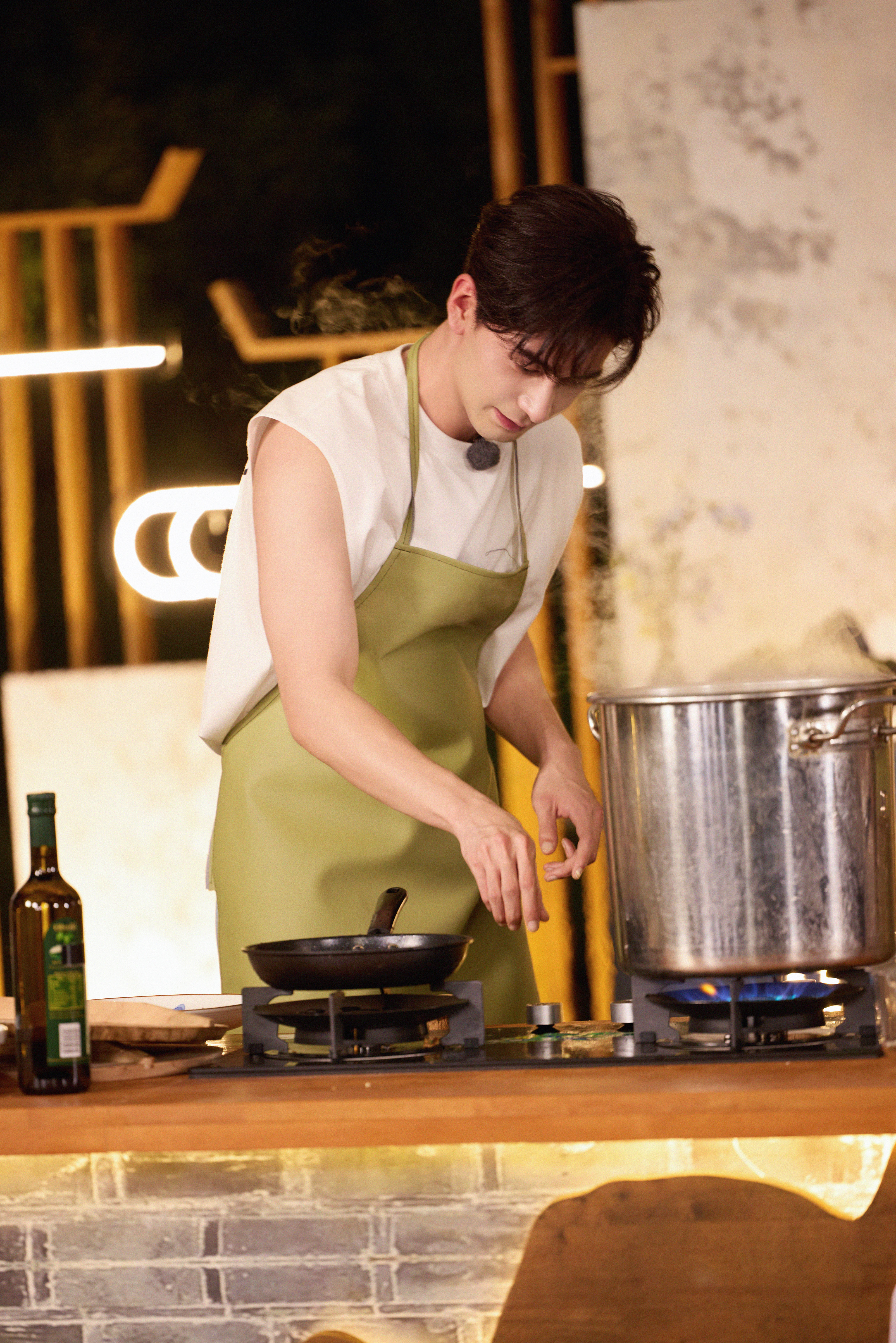 陈星旭 陈星旭陆行之 陈星旭金枝 来来来，请表演一个铁锅炖自己～小星星们爱看～陈