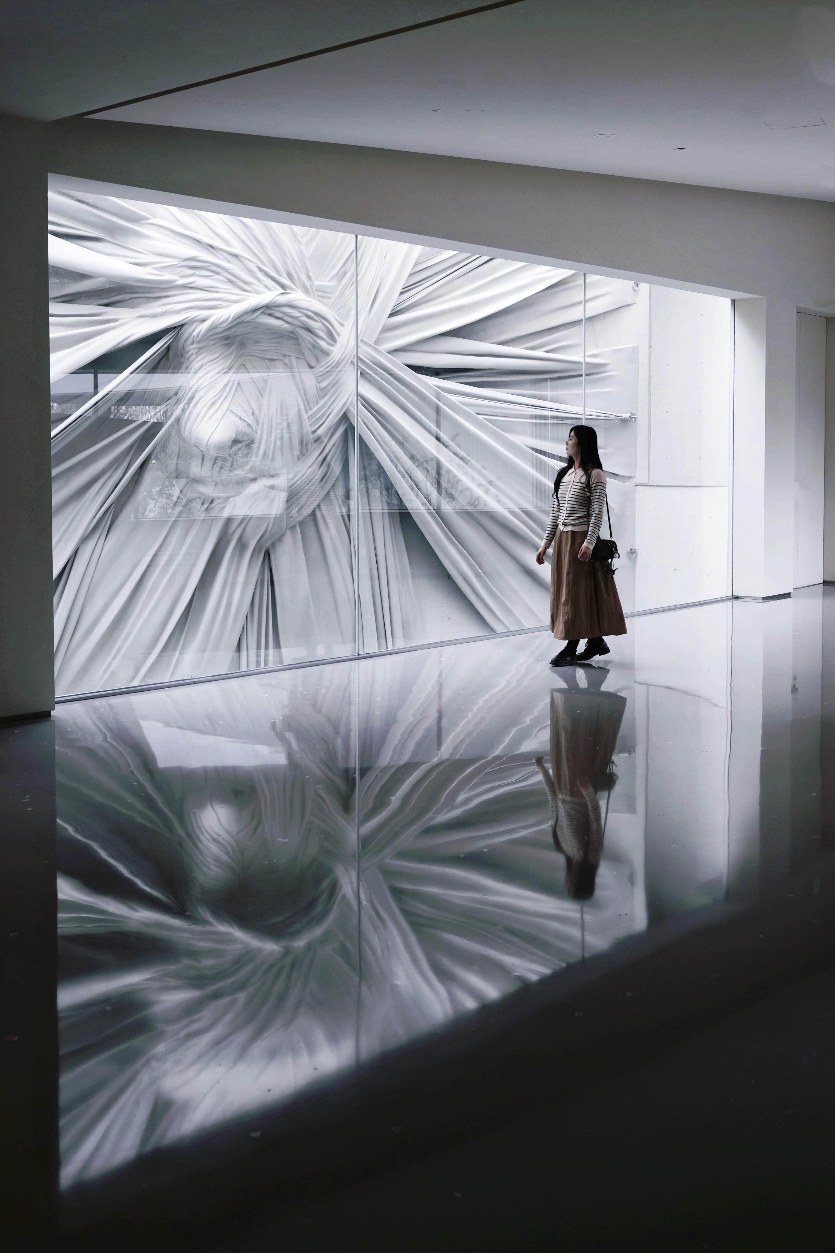 新发现📷武汉真的不缺高级有艺术氛围的地标。很喜欢留白简单的空间 在麓...