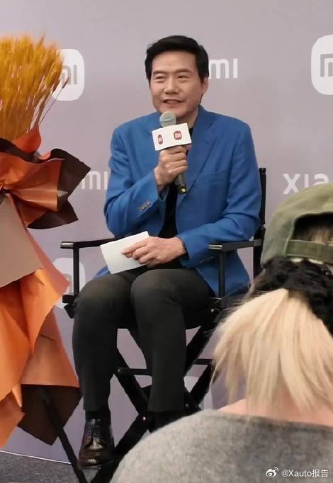 新一代SU7上市首日客流爆满3月20日，新一代小米SU7已正式上市，新车上市前已