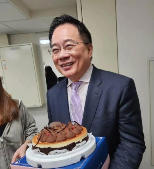 蔡正元：“送行”！
 
3月19号下午，即将要去服刑的蔡正元还是选择参加了寰宇电