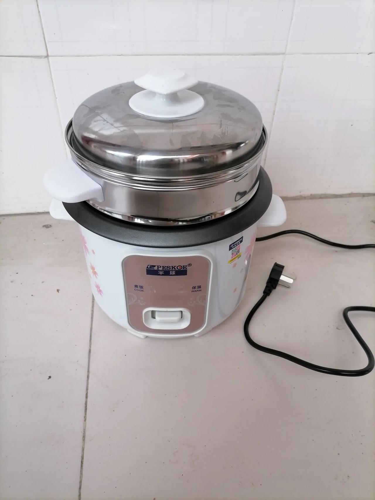 快到双11了，这一个星期以来我都在网上买东西。这些东西用优惠券买便宜了几块钱。我