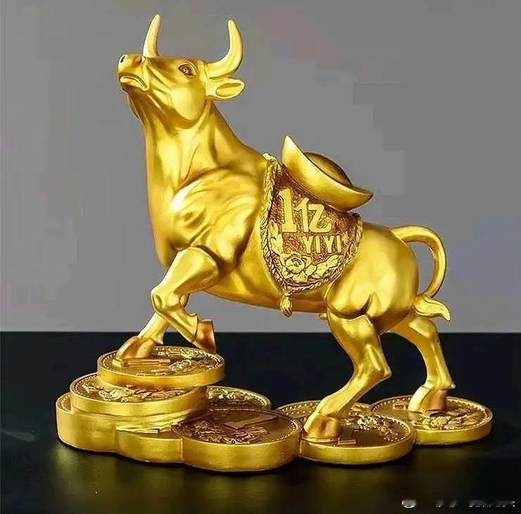 高手抓主升浪，首先看的周线而非日线——日线波动多“噪音”，周线能过滤杂波、看清主