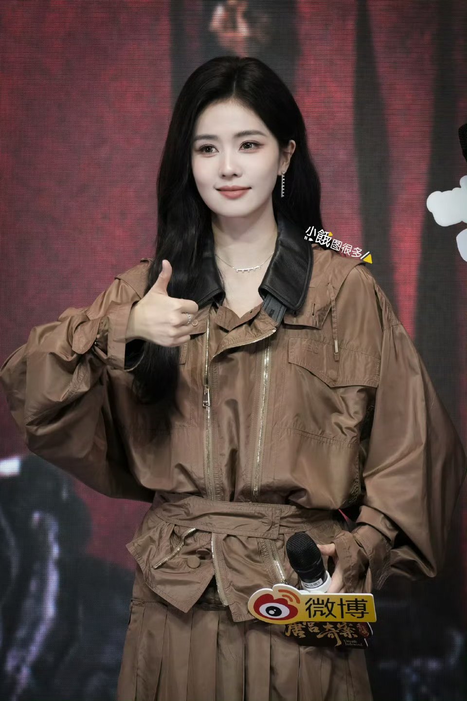 白鹿追剧团造型白鹿追剧团造型，真的好萌好可爱，一起来看唐宫奇案