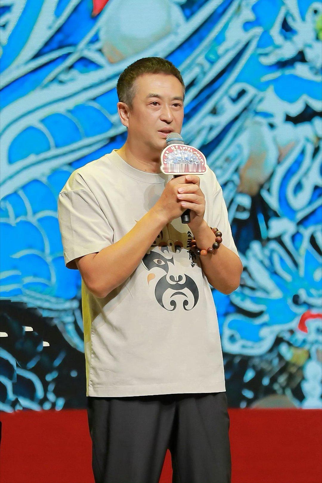 张嘉益工作室否认签约韩沛颖张嘉益方否认签约韩沛颖 