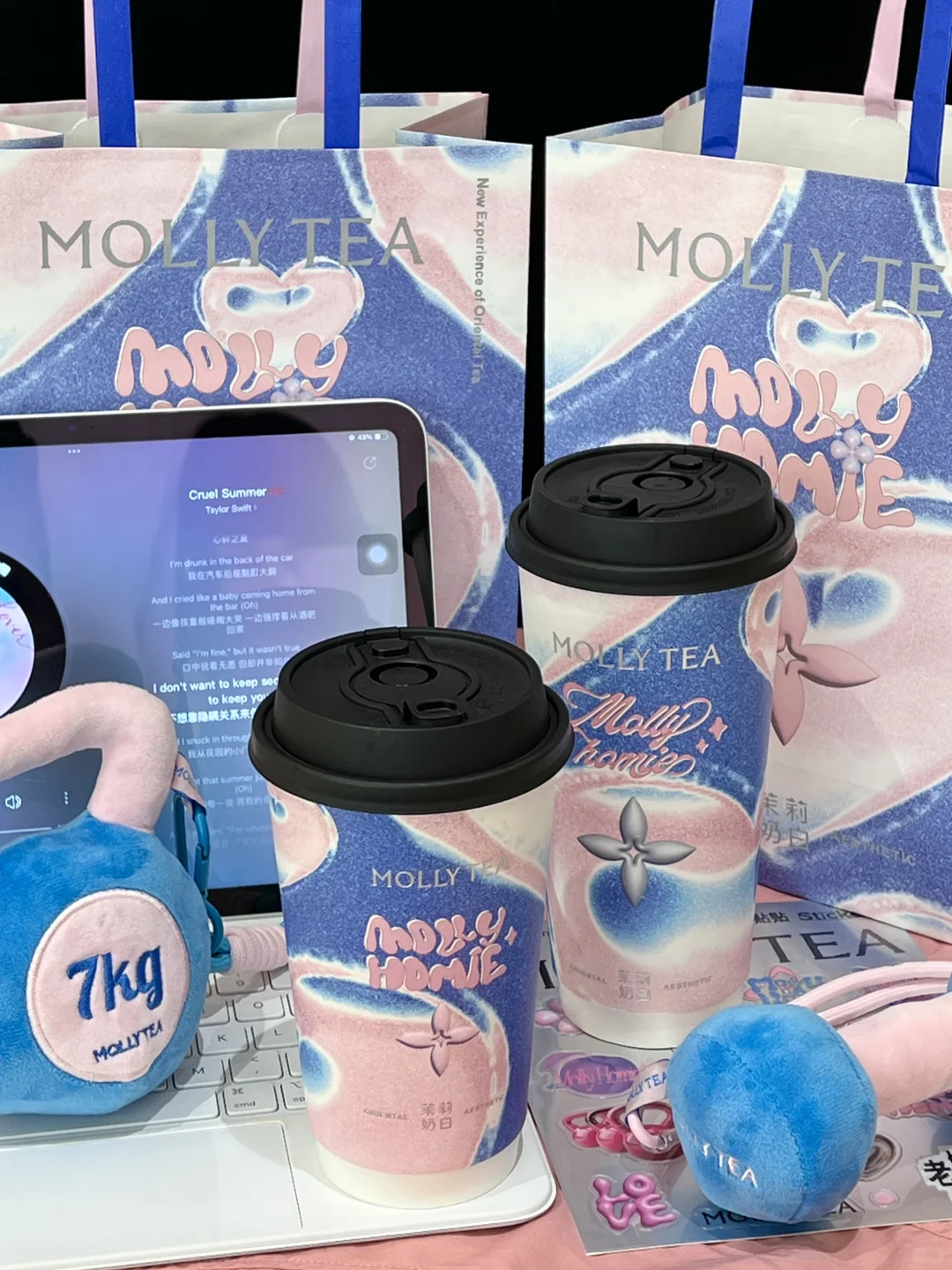 挖到宝！！奶白这杯堪称蜜桃奶茶届的封神之作