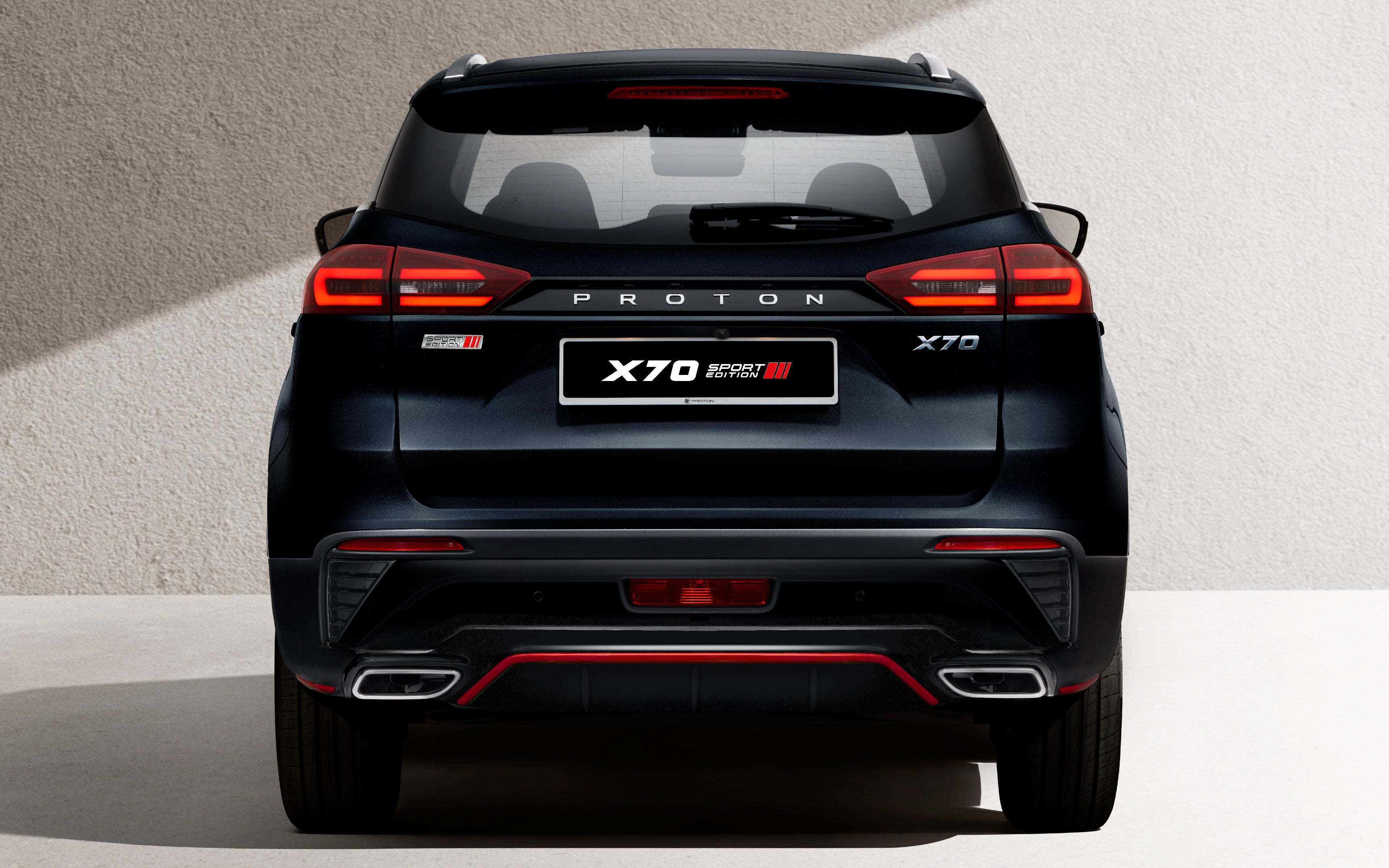 限量600台的宝腾X70 Sport Edition宣传册 