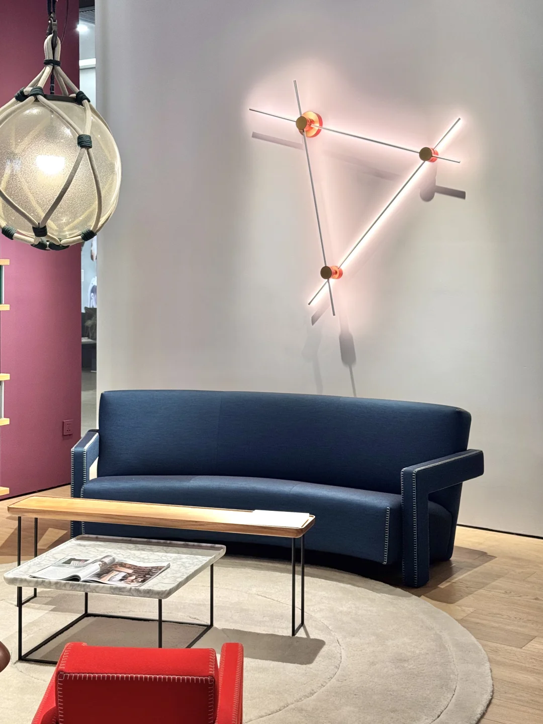 Cassina | 点、线构成的壁灯，简约却高级！