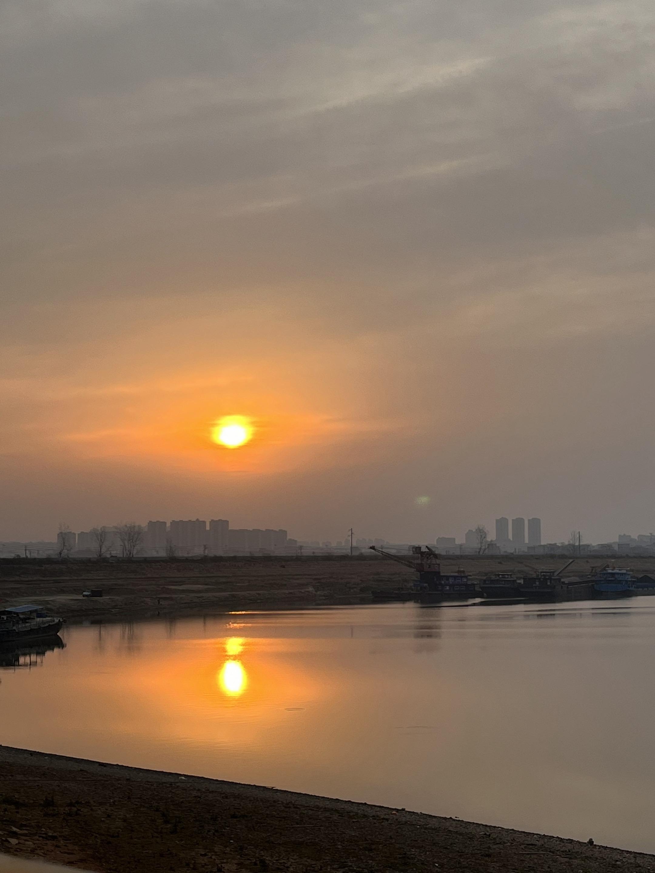 来了兄弟.