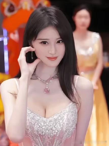 白舒自身这条件，完全称得上是顶配水准！