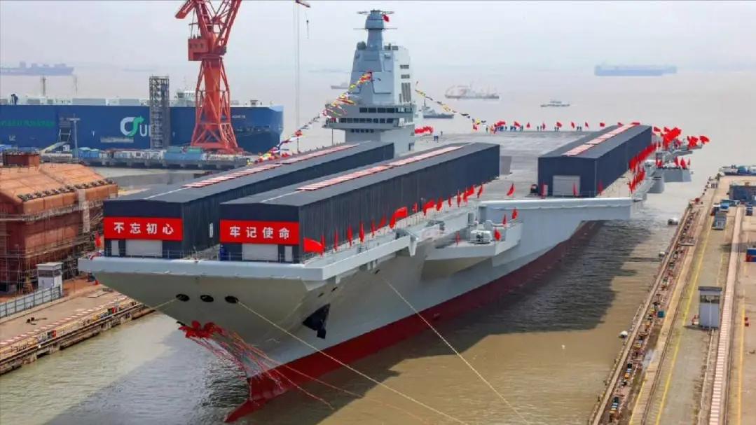 外媒：世界最大航母要来了，中国抬高航母门槛，美国怎么办？

2025年刚开春，《