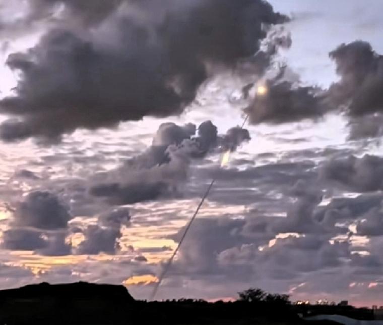 隔夜中东冲突加剧，伊最高安全秘书确认被害，伊朗高官遇袭身亡，对抗已经彻底刹不住车