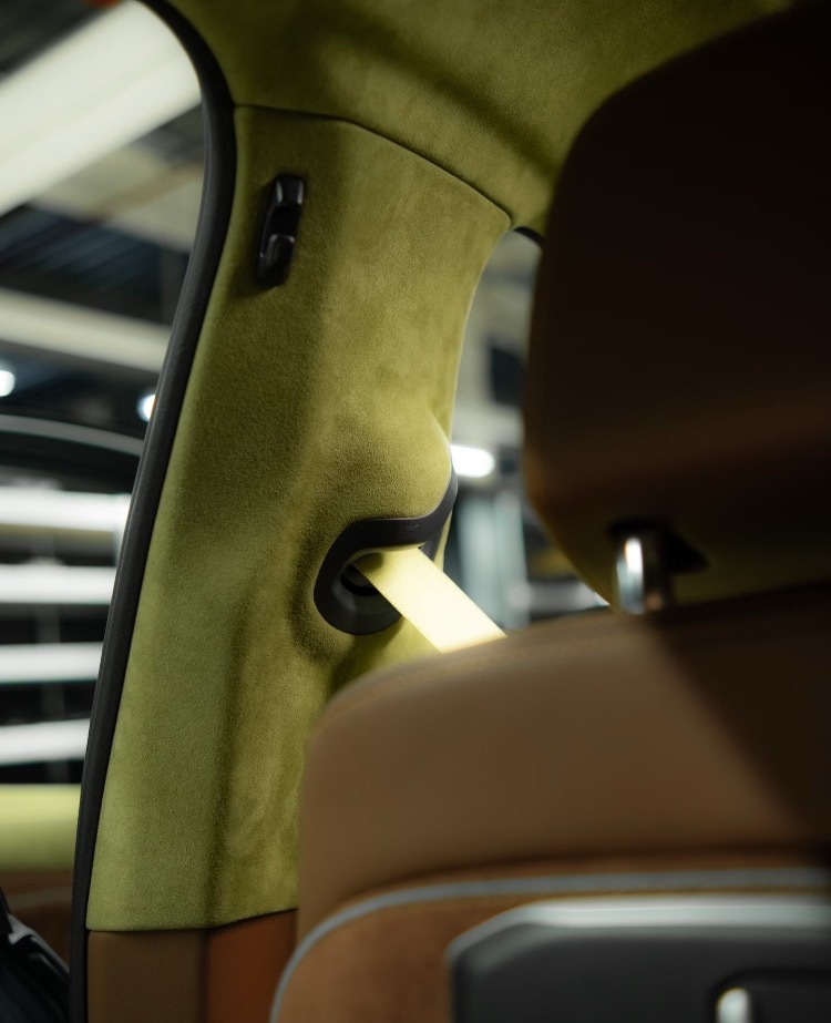 告別黑白灰，汽车内饰也可以有第四种颜色牛油果配色也很OK不是吗😏汽车审美汽车内